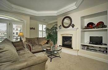 4th image of 1827 Grant St Unit 200