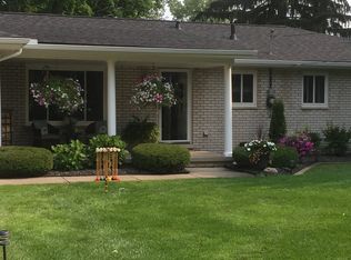 1800 Luneta Ct, Commerce Township, MI