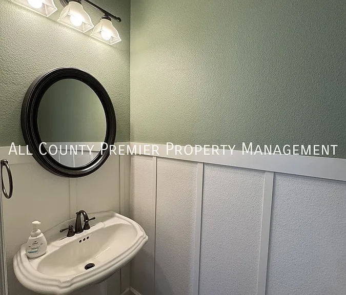 203 Spalding Way — Photo 18