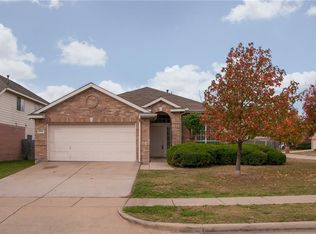 6500 Cove Hollow Dr, Arlington, TX 76002