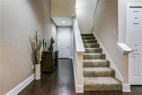 4th image of 1421 Clarinet Ln