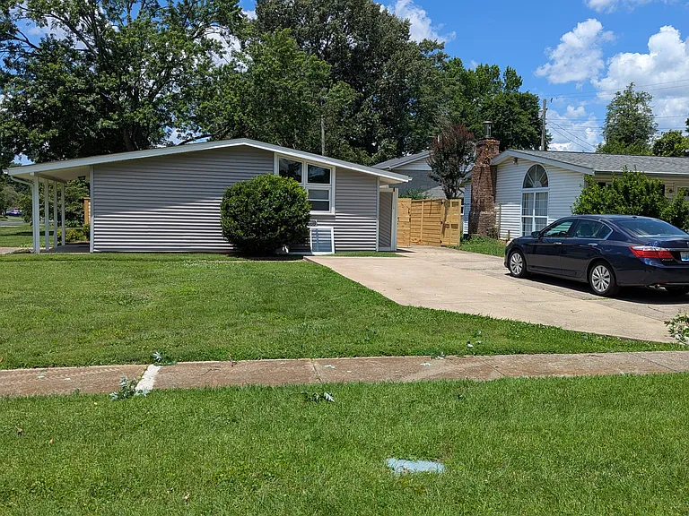 1701 Brentmoor Ln — Photo 21