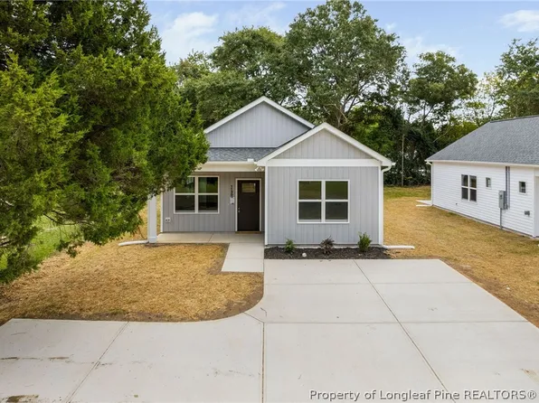 1130 N Fayetteville Ave, Dunn, NC 28334