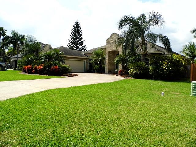 1st image of 68 Laguna Madre Dr