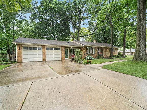 4th image of 2450 W Wingate AVENUE