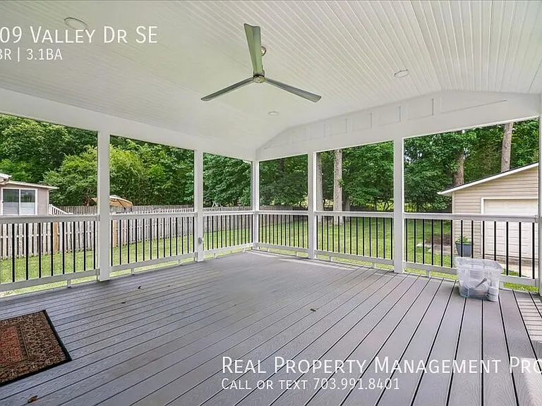 609 Valley Dr SE — Photo 10