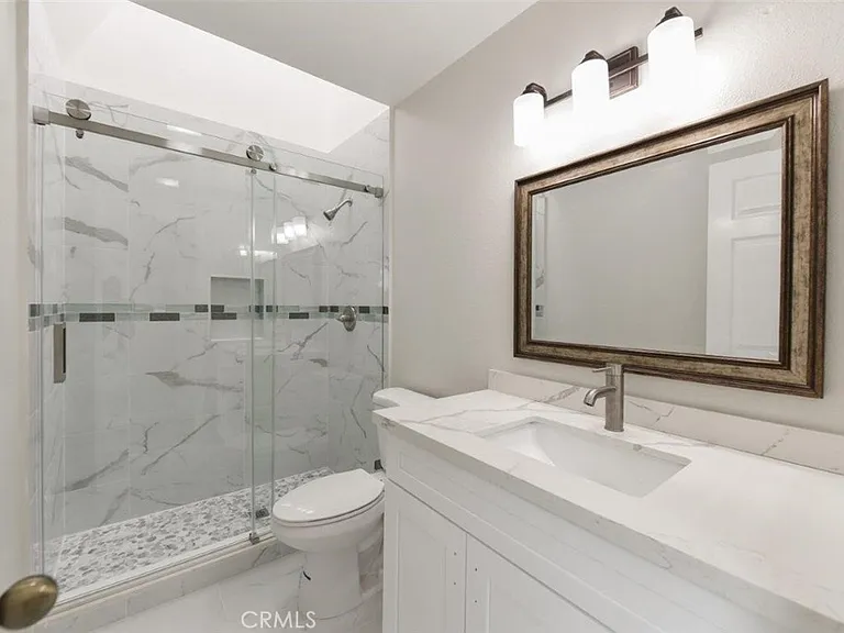 37 Wellesley #47 — Photo 41