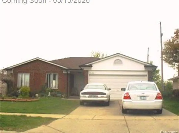 3642 Janet Dr, Sterling Heights, MI 48310