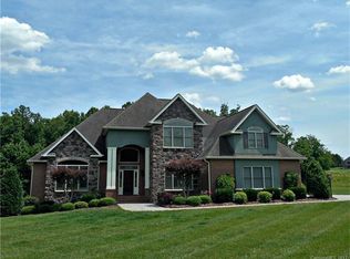 142 Cedar Lake Dr, Statesville, NC 28625