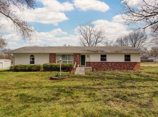 504 Garfield St, Greenfield, MO 65661