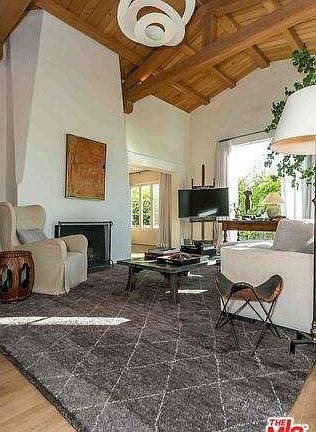 5th image of 6313 Bryn Mawr Dr