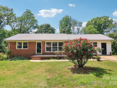 205 Dogwood Ln, Dallas, NC, 28034