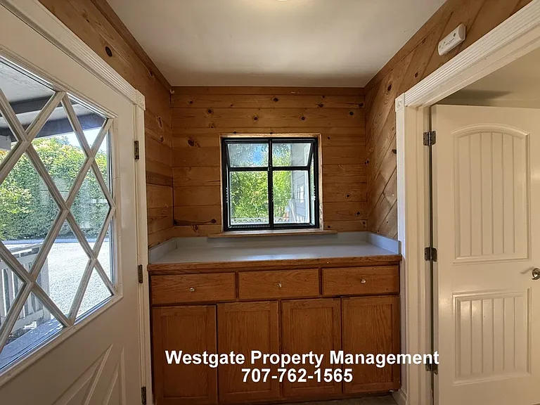 728 Petaluma Blvd S — Photo 17