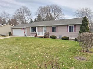 631 Wilkes Ct, Ripon, WI 54971