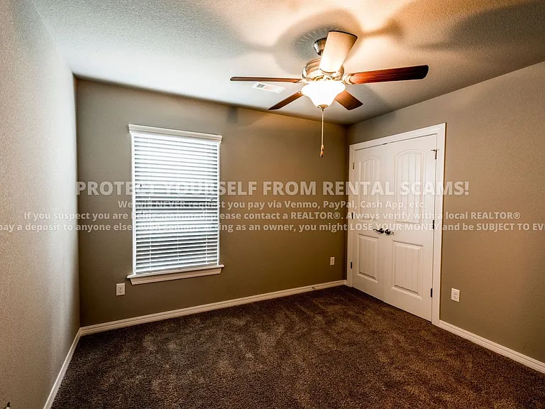4757 W Wales Dr — Photo 9