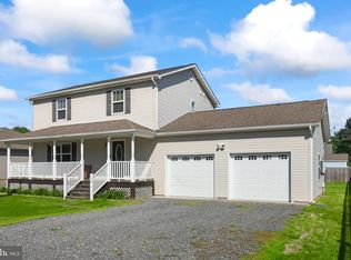 32 Randall Rd, Colonial Beach, VA 22443