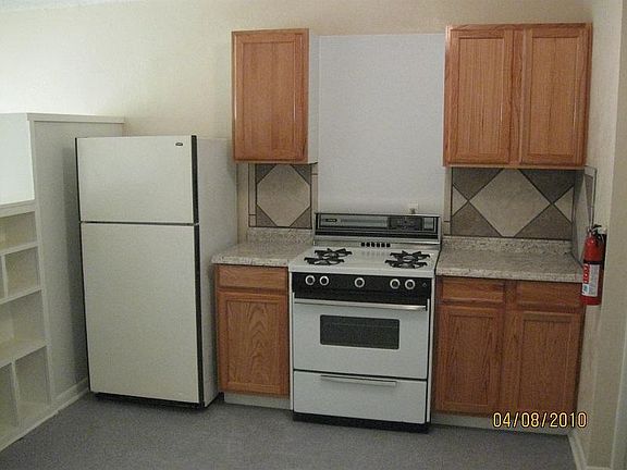 2nd image of 2800 N Prince St APT 7
