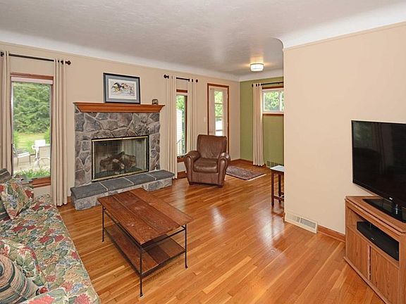 4th image of 540 Glen Park Dr