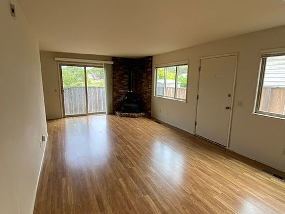 4th image of 509 Fountain Ave #0