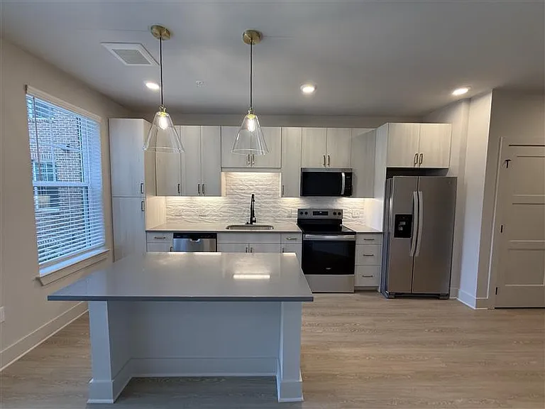 District on the Etowah Apartments — Photo 112
