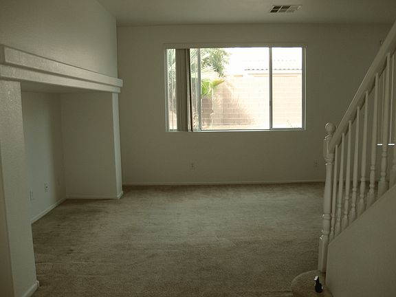 2nd image of 5866 Lustrous Ct