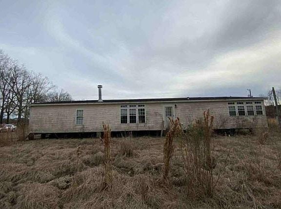 2nd image of 1732 Highway 8