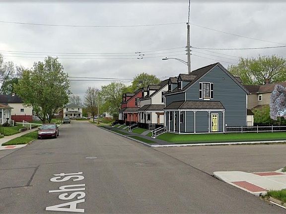 3rd image of 204 W Ash St