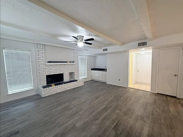 3610 Timber Rock Ct — Photo 6