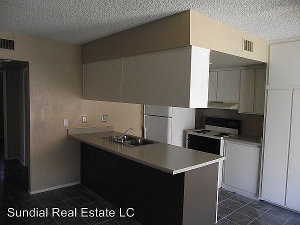 1st image of 1141 N 84th Pl