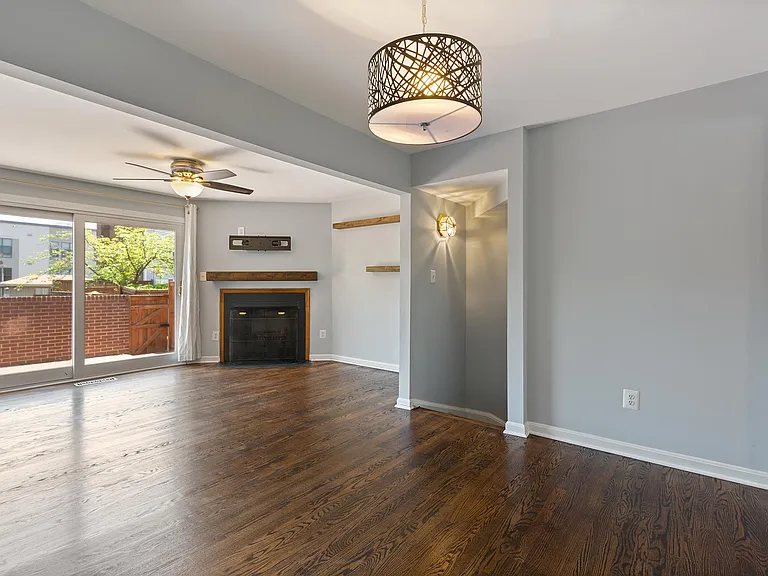 929 S Taylor St — Photo 9