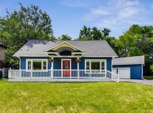 10S328 Jamie Ln, Willowbrook, IL 60527