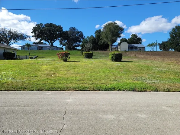 510 Lake Saddlebags Dr, Lake Placid, FL 33852