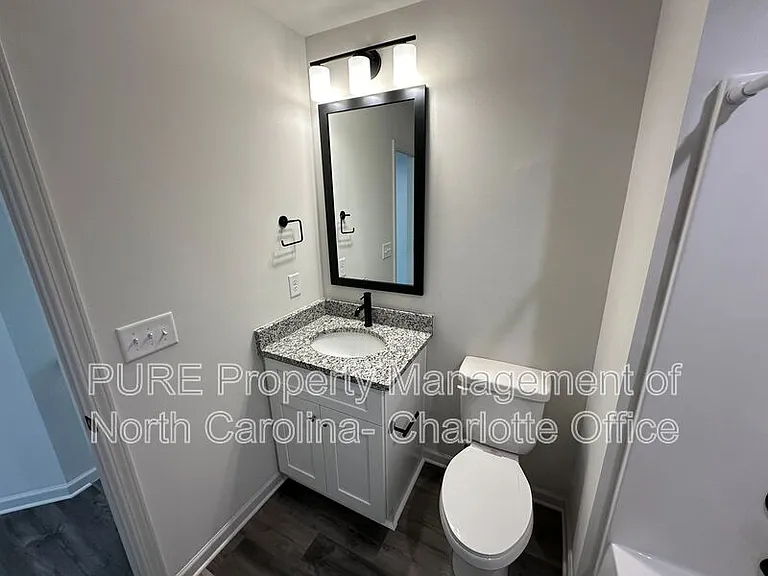 2649 Hemphill St — Photo 20