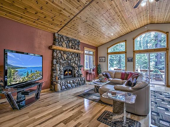 3rd image of 12681 Bernese Ln