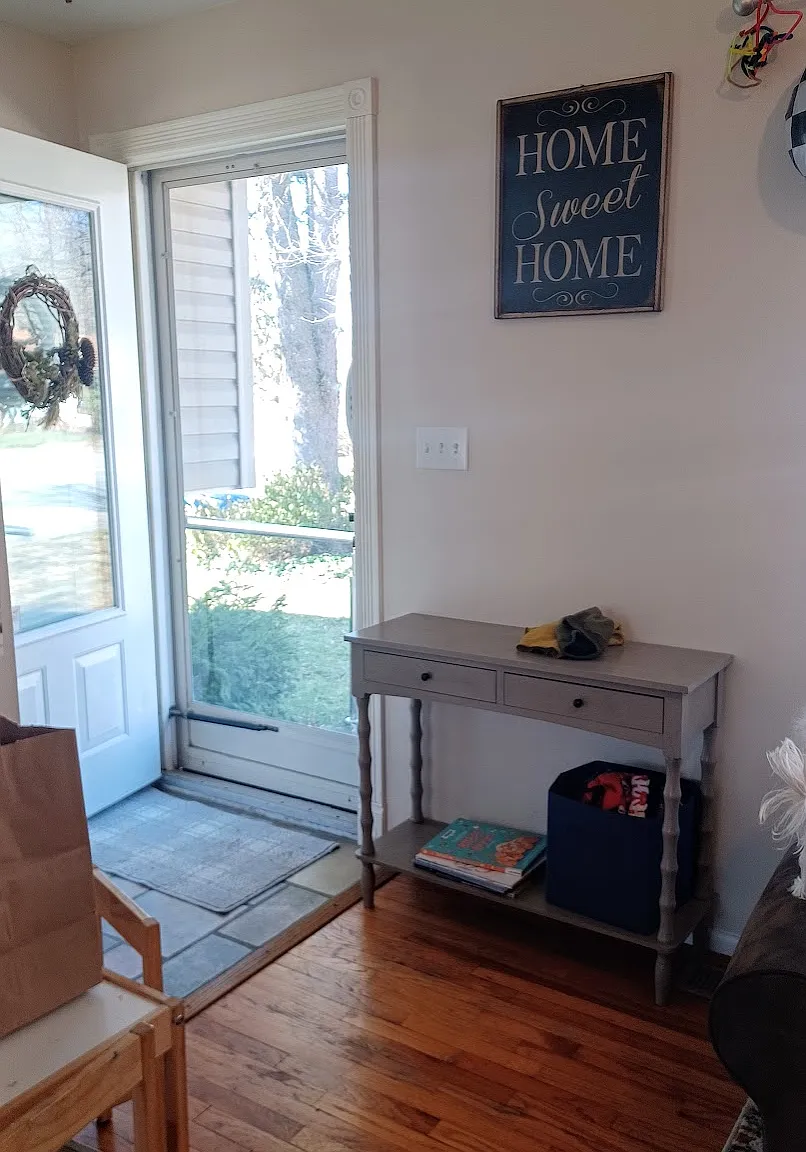 3 bed, 1.5 bath, 1345 sqft, $2,950 — Photo 3