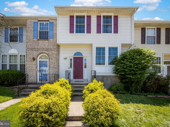 37 Blue Sky Dr, Owings Mills, MD 21117
