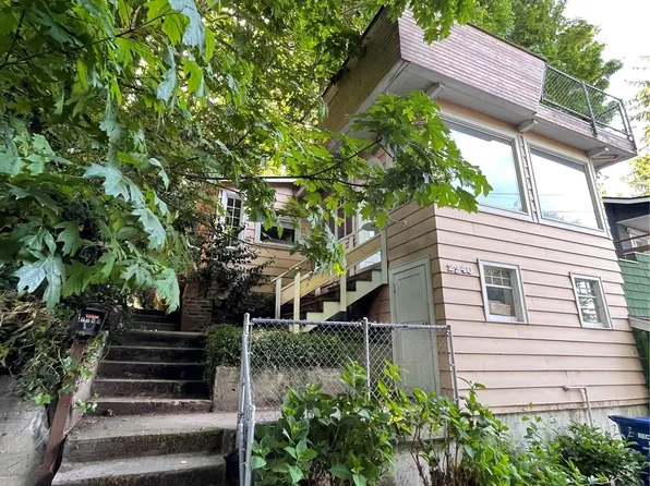 2340 Halleck Avenue SW, Seattle, WA 98116