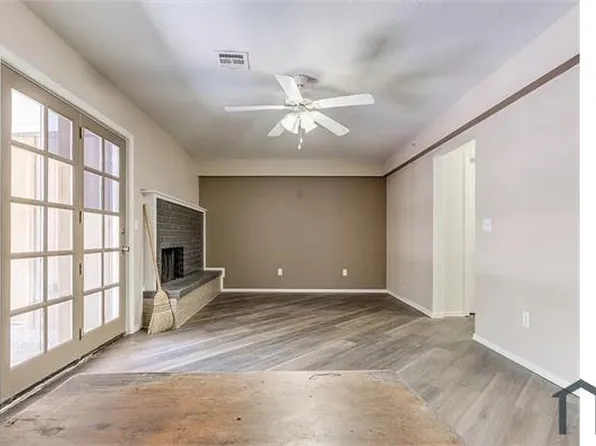8177 NW 23rd St, Oklahoma City, OK 73127