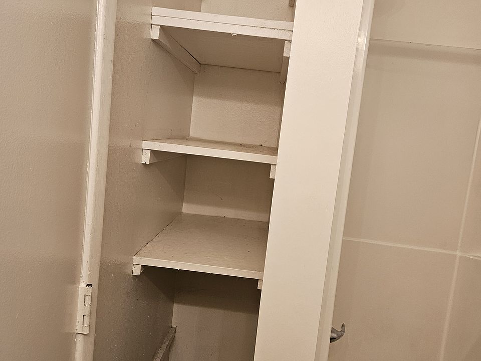 bathroom storage