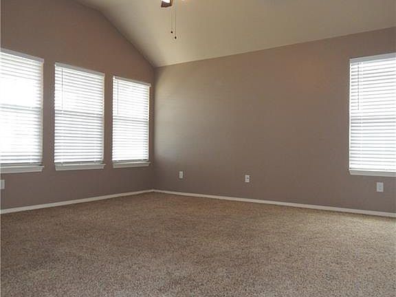 5th image of 18704 Casero Dr