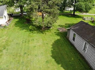 N 15th St, Coshocton, OH 43812