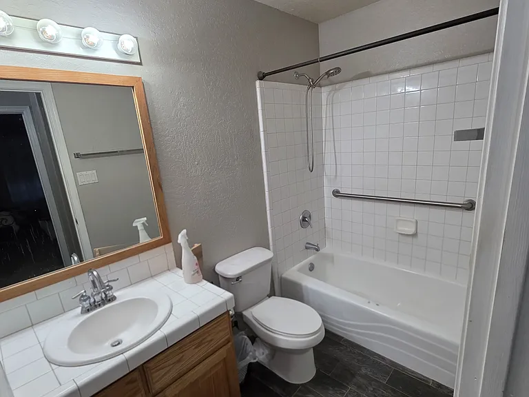 2495 S 34th Ave — Photo 12