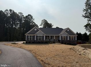 3625 Dustins Ln, Huntingtown, MD 20639