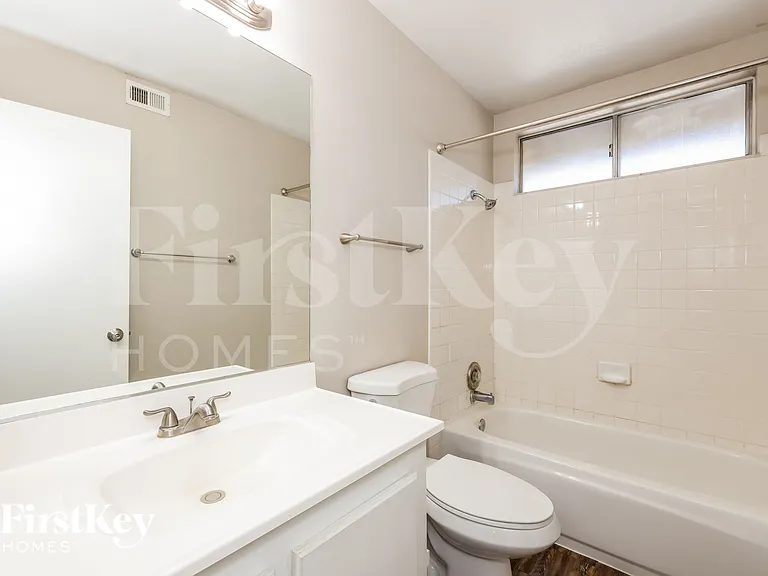 2406 El Cid Ct — Photo 13