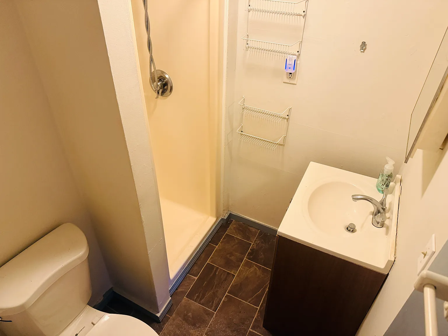2 bed, 650 sqft, $1,700 — Photo 1