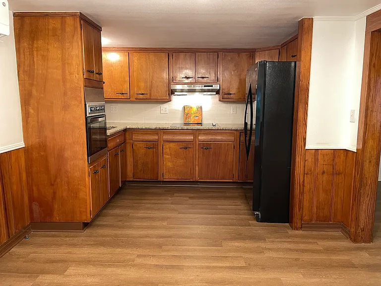 910 Raguet St #101 — Photo 5
