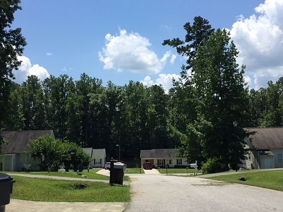 5th image of 104 Hazelwood Ct