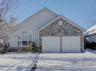 16 Honeysuckle Ct, Brick, NJ 08724