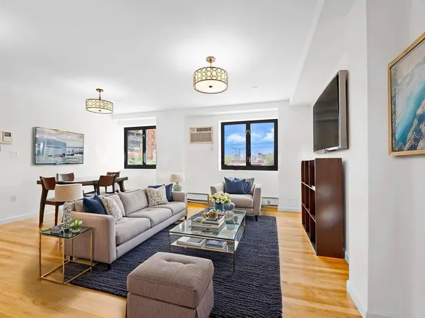 2570 East 17th Street image 12 of 25