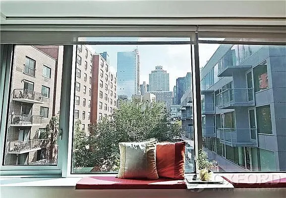 Rented by R New York | media 26